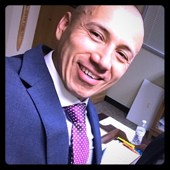 Meet your Posher, Julio - Picture 1 of 1